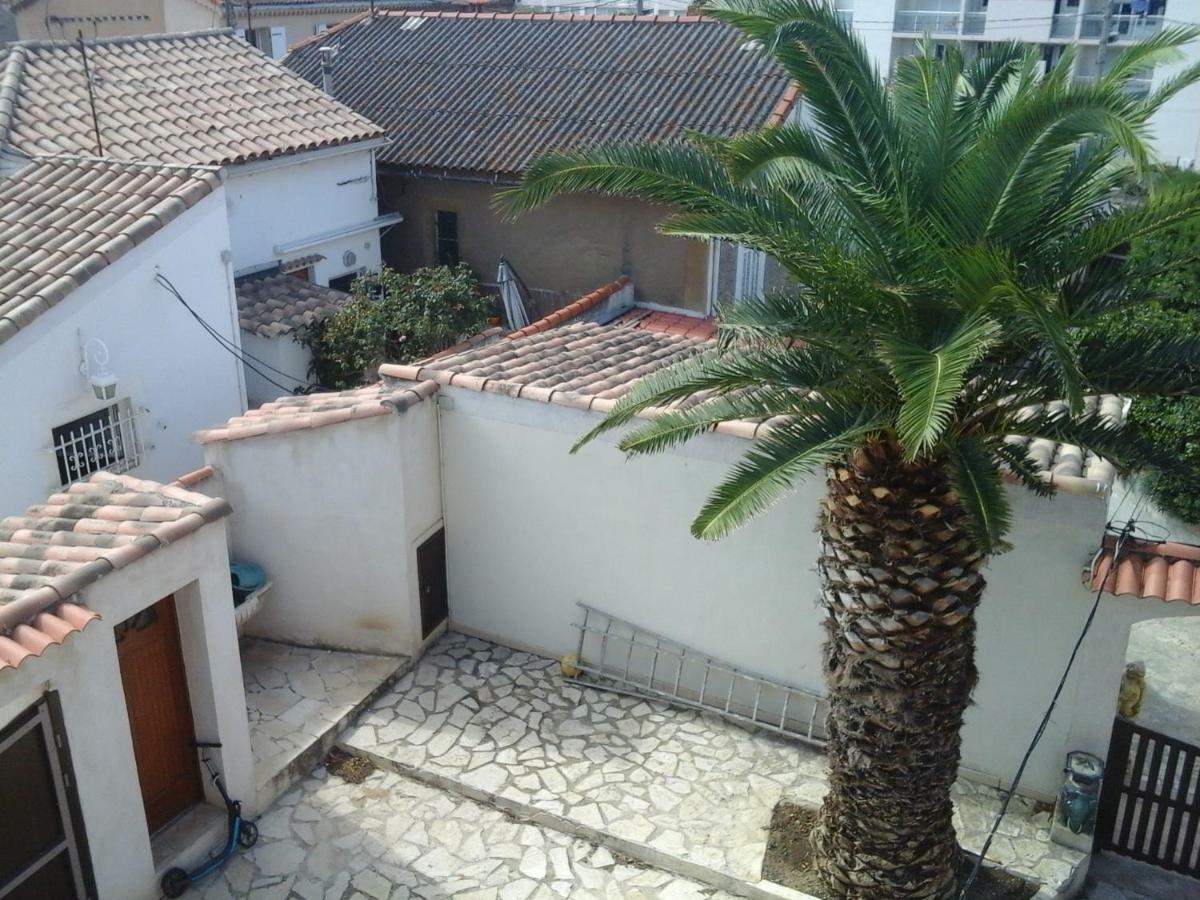 Meuble Tourisme Marselha Exterior foto